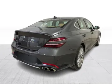 2022 Genesis G70 - image 15