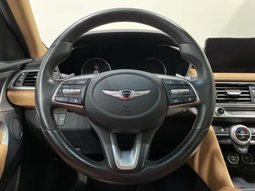 2022 Genesis G70 - image 27