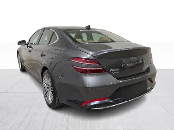 2022 Genesis G70 - image 12