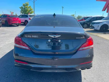 2019 Genesis G70 - image 6
