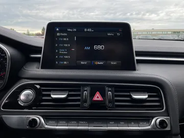 2021 Genesis G70 - image 30