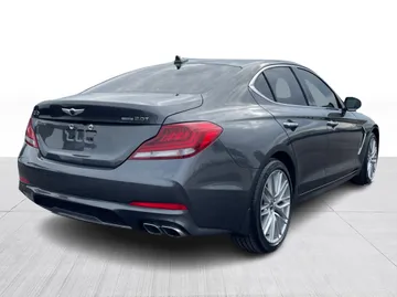 2021 Genesis G70 - image 15