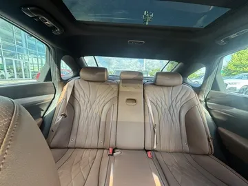 2021 Genesis G80 - image 8