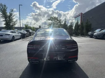 2021 Genesis G80 - image 6