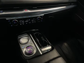 2021 Genesis G80 - image 24