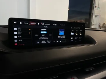 2021 Genesis G80 - image 31