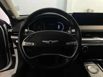 2021 Genesis G80 - image 18