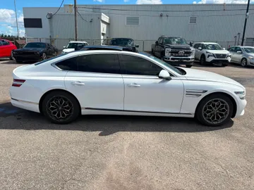 2021 Genesis G80 - image 6