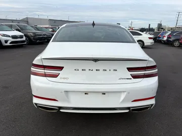 2023 Genesis G80 - image 6