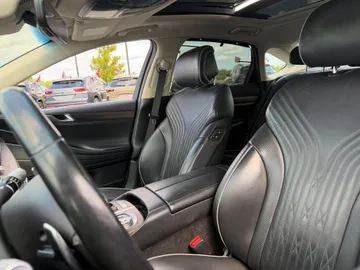 2021 Genesis G80 - image 8