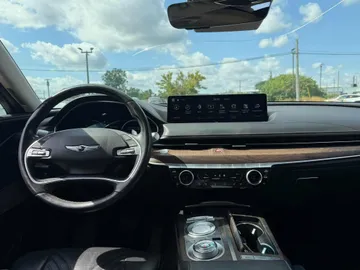 2021 Genesis G80 - image 9