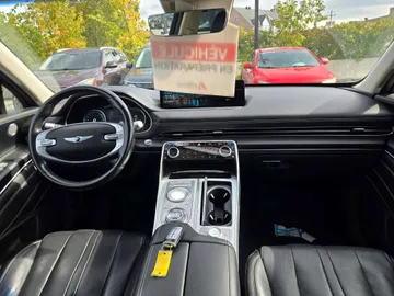2021 Genesis GV80 - image 9