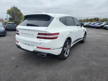 2022 Genesis GV80 - image 7
