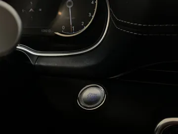 2021 Genesis GV80 - image 27