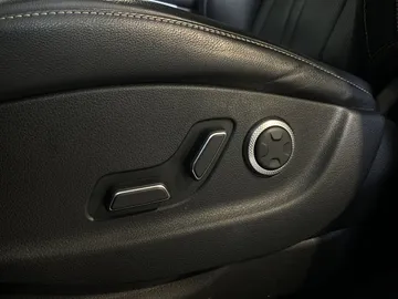 2021 Genesis GV80 - image 18