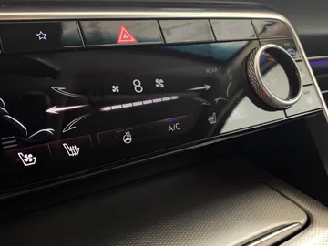 2021 Genesis GV80 - image 32