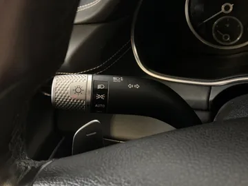 2021 Genesis GV80 - image 17