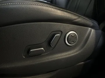 2021 Genesis GV80 - image 18