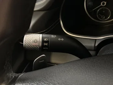 2021 Genesis GV80 - image 17