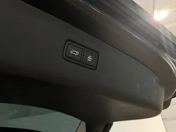 2021 Genesis GV80 - image 21