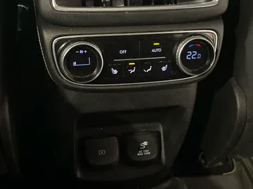 2021 Genesis GV80 - image 33