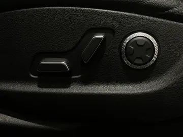 2021 Genesis GV80 - image 19
