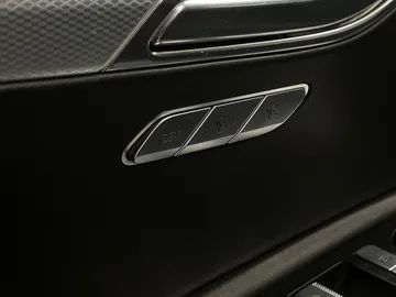 2021 Genesis GV80 - image 20