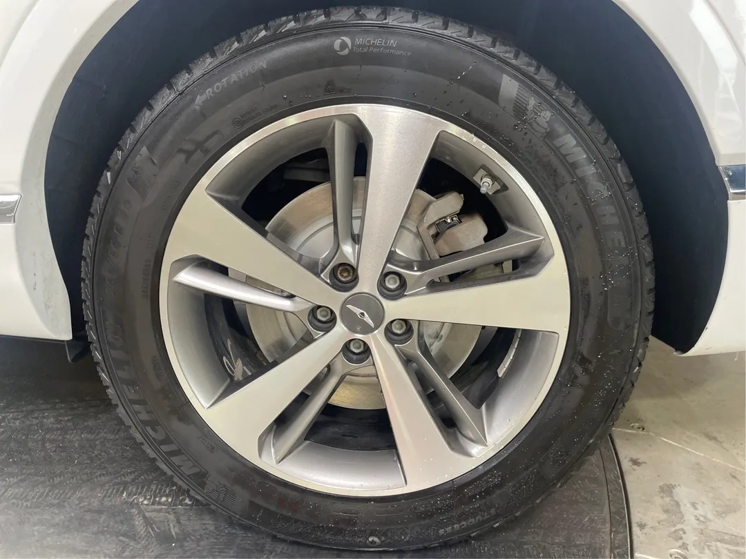 2021 Genesis GV80 — photo 6
