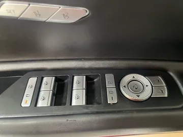 2021 Genesis GV80 - image 27