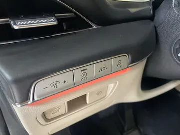 2021 Genesis GV80 - image 34