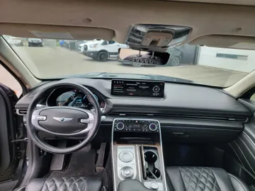 2021 Genesis GV80 - image 7