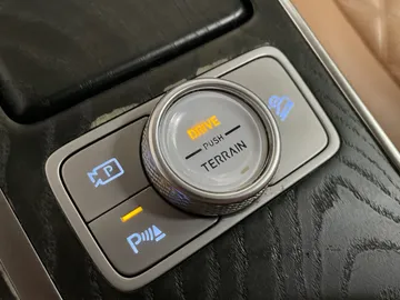 2022 Genesis GV80 - image 28