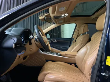 2022 Genesis GV80 - image 3