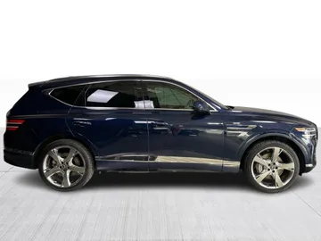 2022 Genesis GV80 - image 2