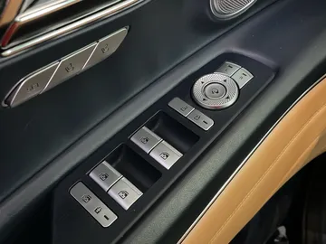 2022 Genesis GV80 - image 29