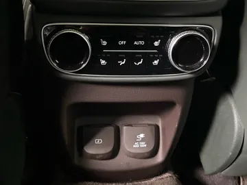 2023 Genesis GV80 - image 27