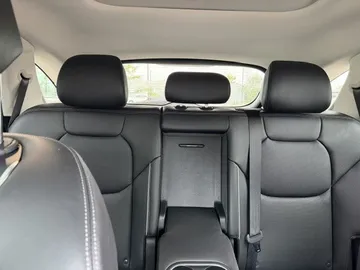 2024 Genesis GV70 - image 7