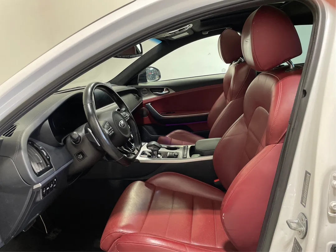 2018 Kia Stinger — photo 3