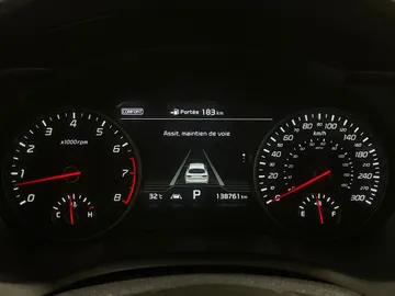 2018 Kia Stinger - image 18