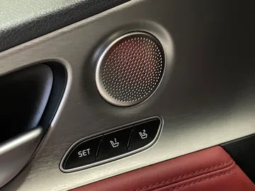 2018 Kia Stinger - image 20