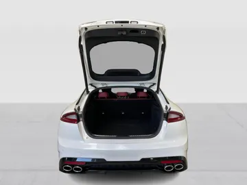 2018 Kia Stinger - image 14