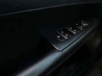 2023 Kia Forte5 - image 23