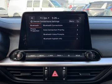 2023 Kia Forte5 - image 24