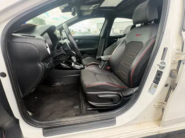 2023 Kia Forte5 - image 8
