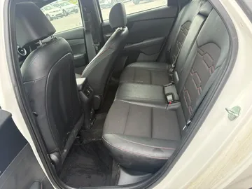2023 Kia Forte5 - image 9