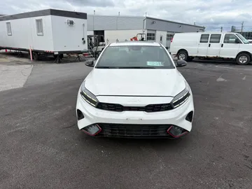 2023 Kia Forte5 - image 2