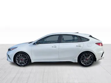 2023 Kia Forte5 - image 11