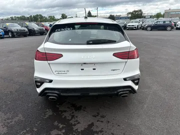 2023 Kia Forte5 - image 4