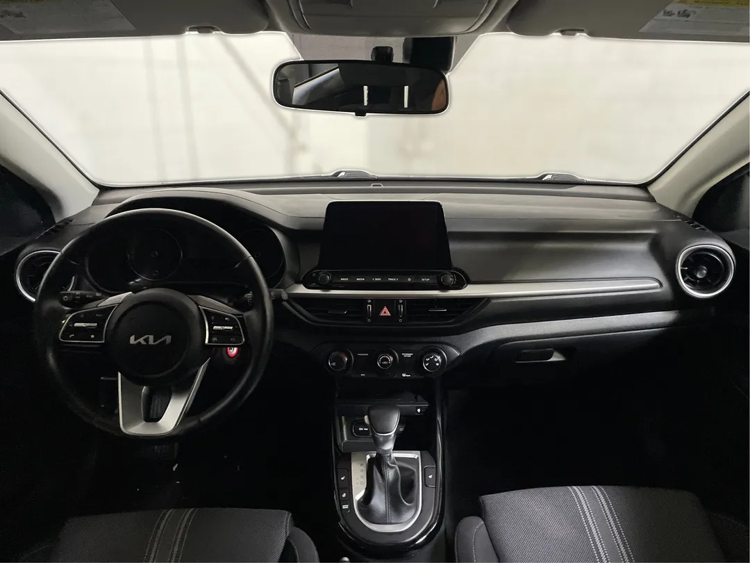 2024 Kia Forte5 — photo 4