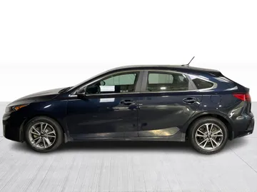 2024 Kia Forte5 - image 10